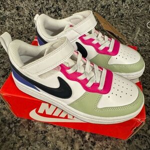 Nike Court Borough Low Top Little Kids Sneaker. White/Pink/Obsidian. Size 12c.